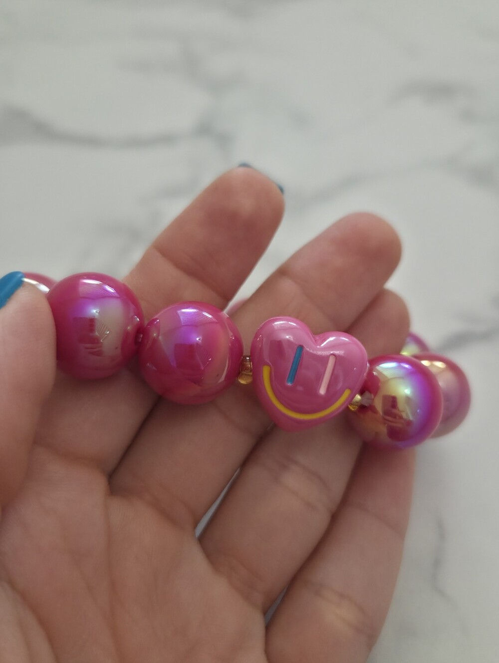Chunky Hot Pink Iridescent Beaded Bracelet Heart Smile Charm Stretch - Picture 2 of 12